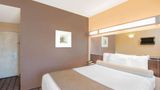 Microtel Inn & Suites by Wyndham Quincy Room