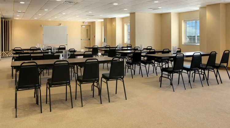 Microtel Inn & Suites by Wyndham Quincy Meeting