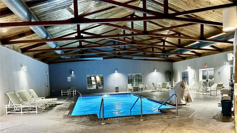 <b>Microtel Inn & Suites by Wyndham Quincy Pool</b>. Images powered by <a href="https://iceportal.shijigroup.com/" title="IcePortal" target="_blank">IcePortal</a>.