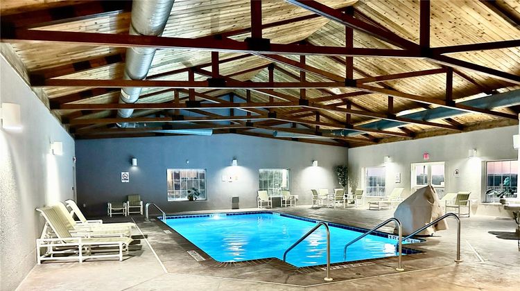 Microtel Inn & Suites by Wyndham Quincy Pool