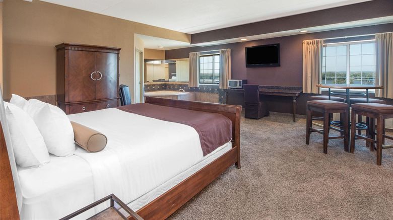 <b>Microtel Inn & Suites by Wyndham Quincy Room</b>. Images powered by <a href="https://iceportal.shijigroup.com/" title="IcePortal" target="_blank">IcePortal</a>.