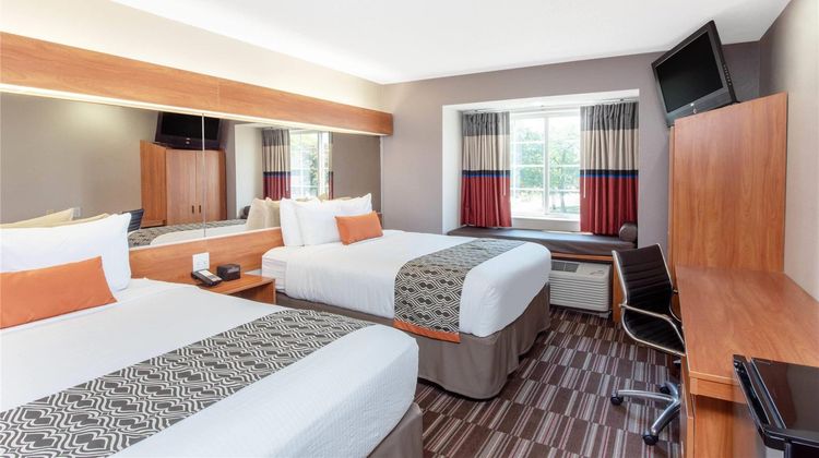 Microtel Inn & Suites Room