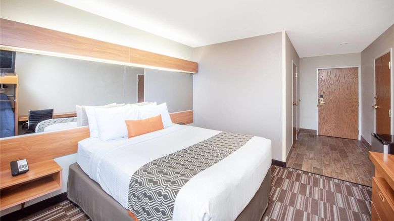 <b>Microtel Inn & Suites Room</b>. Images powered by <a href="https://iceportal.shijigroup.com/" title="IcePortal" target="_blank">IcePortal</a>.
