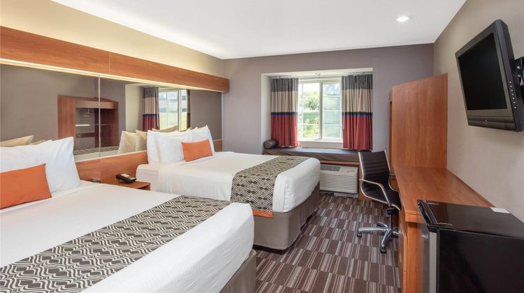 Microtel Inn & Suites Room