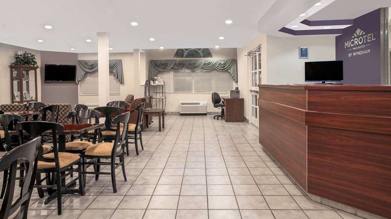 <b>Microtel Inn & Suites Meridian Lobby</b>. Images powered by <a href="https://iceportal.shijigroup.com/" title="IcePortal" target="_blank">IcePortal</a>.