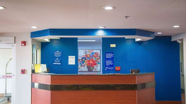 Microtel Inn & Suites Daphne/Mobile Lobby