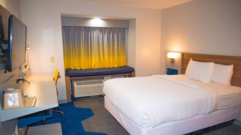 <b>Microtel Inn & Suites Daphne/Mobile Room</b>. Images powered by <a href="https://iceportal.shijigroup.com/" title="IcePortal" target="_blank">IcePortal</a>.