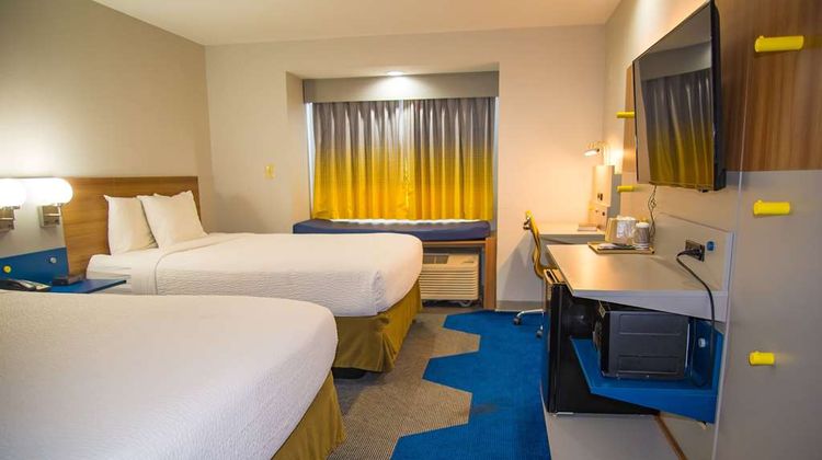 Microtel Inn & Suites Daphne/Mobile Room