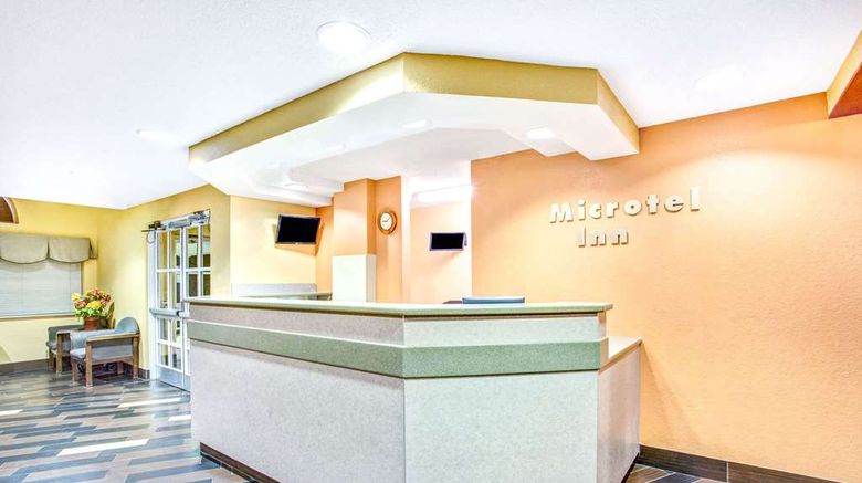 <b>Microtel Inn & Suites,Newport News Arpt Lobby</b>. Images powered by <a href="https://iceportal.shijigroup.com/" title="IcePortal" target="_blank">IcePortal</a>.