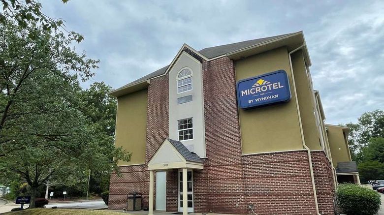 Microtel Inn  and  Suites,Newport News Arpt Exterior. Images powered by <a href="https://iceportal.shijigroup.com" target="_blank" rel="noopener">Ice Portal</a>.