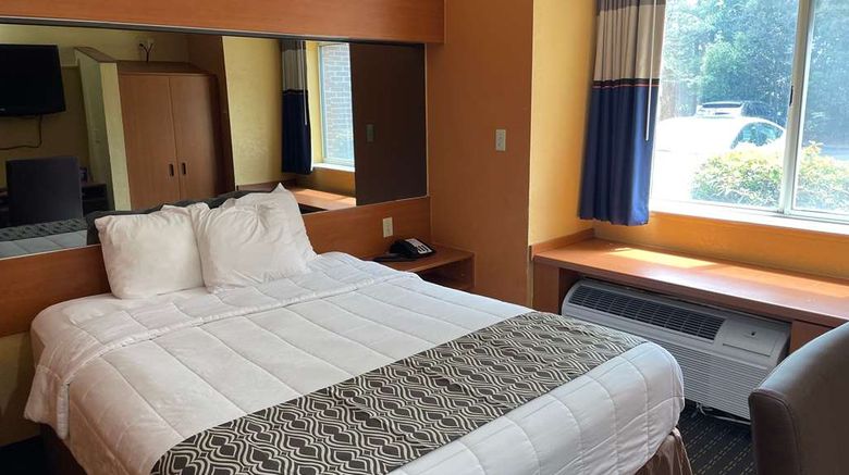 <b>Microtel Inn & Suites,Newport News Arpt Room</b>. Images powered by <a href="https://iceportal.shijigroup.com/" title="IcePortal" target="_blank">IcePortal</a>.