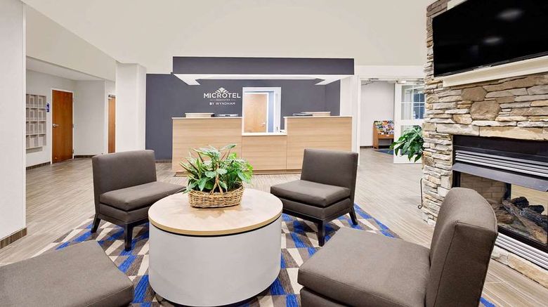 <b>Microtel Inn & Suites Middletown Lobby</b>. Images powered by <a href="https://iceportal.shijigroup.com/" title="IcePortal" target="_blank">IcePortal</a>.