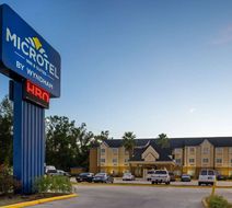Microtel Inn & Suites by Wyndham Houma Exterior