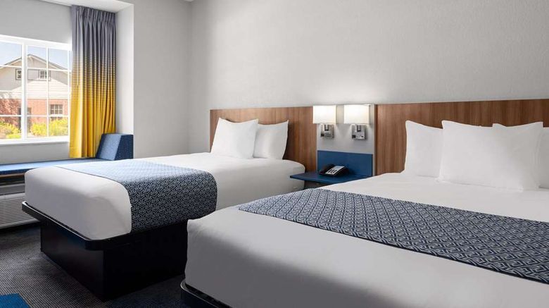 <b>Microtel Inn & Suites by Wyndham Houma Room</b>. Images powered by <a href="https://iceportal.shijigroup.com/" title="IcePortal" target="_blank">IcePortal</a>.