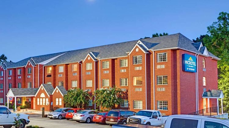 Microtel Inn & Suites Stockbridge Exterior
