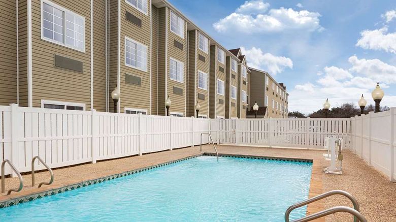 <b>Super 8 by Wyndham San Antonio Airpo Pool</b>. Images powered by <a href="https://iceportal.shijigroup.com/" title="IcePortal" target="_blank">IcePortal</a>.