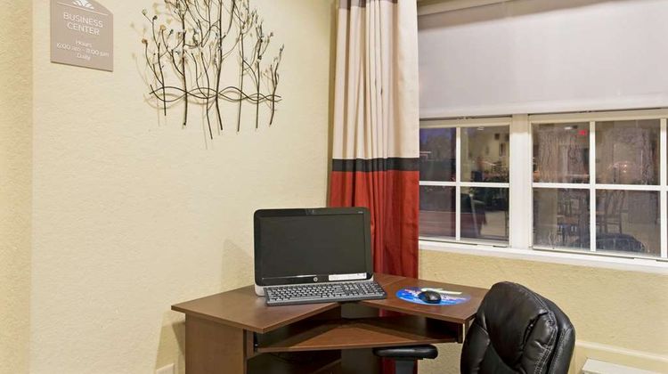Microtel Inn & Suites Bushnell Other