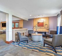 Microtel Inn & Suites Lillington Lobby
