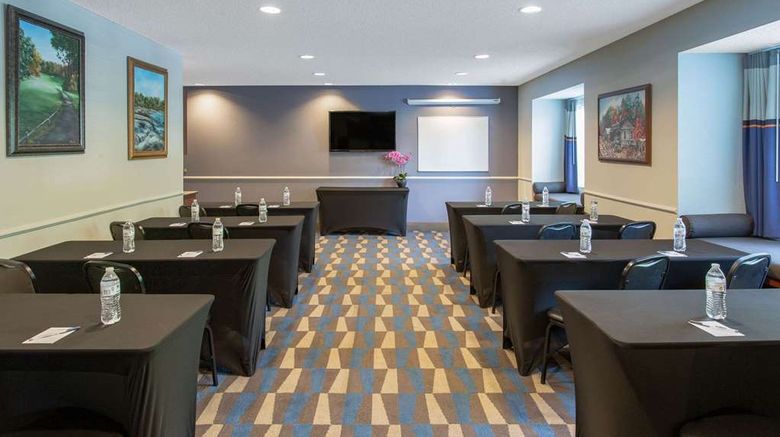 <b>Microtel Inn & Suites Lillington Meeting</b>. Images powered by <a href="https://iceportal.shijigroup.com/" title="IcePortal" target="_blank">IcePortal</a>.