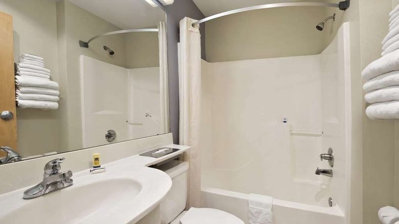 <b>Microtel Inn/Suites Ponchatoula/Hammond Room</b>. Images powered by <a href="https://iceportal.shijigroup.com/" title="IcePortal" target="_blank">IcePortal</a>.