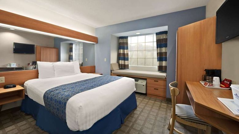 <b>Microtel Inn/Suites Ponchatoula/Hammond Room</b>. Images powered by <a href="https://iceportal.shijigroup.com/" title="IcePortal" target="_blank">IcePortal</a>.