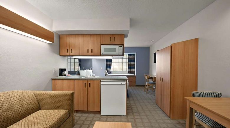 <b>Microtel Inn/Suites Ponchatoula/Hammond Suite</b>. Images powered by <a href="https://iceportal.shijigroup.com/" title="IcePortal" target="_blank">IcePortal</a>.