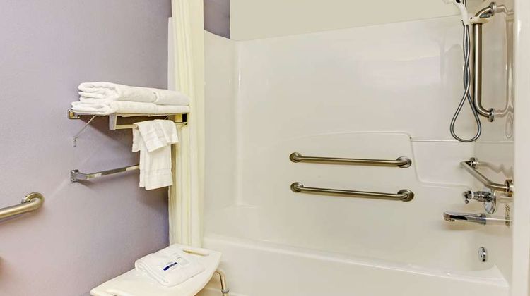 Microtel Inn & Suites Cherokee Room
