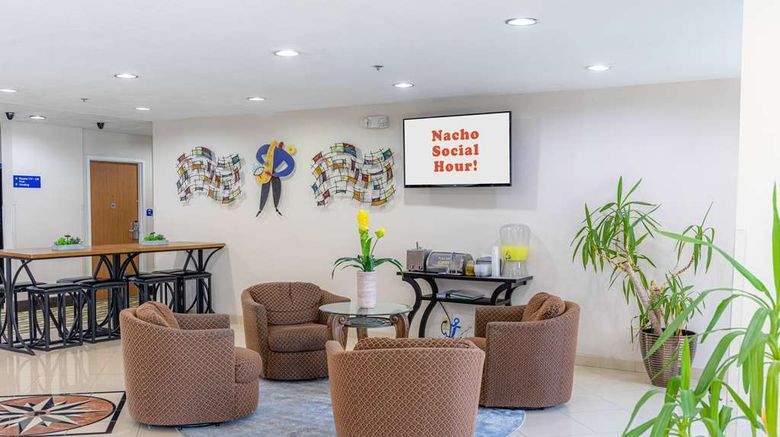<b>Microtel Inn & Suites Kingsland Lobby</b>. Images powered by <a href="https://iceportal.shijigroup.com/" title="IcePortal" target="_blank">IcePortal</a>.