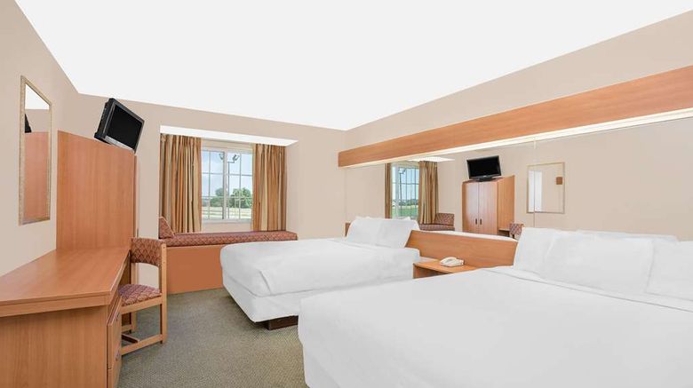 <b>Microtel Inn & Suites Colfax/Newton Room</b>. Images powered by <a href="https://iceportal.shijigroup.com/" title="IcePortal" target="_blank">IcePortal</a>.