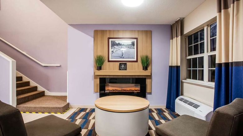 <b>Microtel Inn & Suites Southern Pines Lobby</b>. Images powered by <a href="https://iceportal.shijigroup.com/" title="IcePortal" target="_blank">IcePortal</a>.