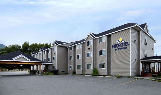 Microtel Inn & Suites Eagle River Exterior