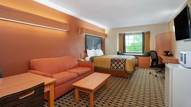 <b>Super 8 Columbus West Suite</b>. Images powered by <a href="https://iceportal.shijigroup.com/" title="IcePortal" target="_blank">IcePortal</a>.