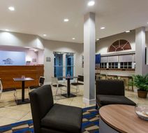 Microtel Inn & Suites Port Charlotte Lobby