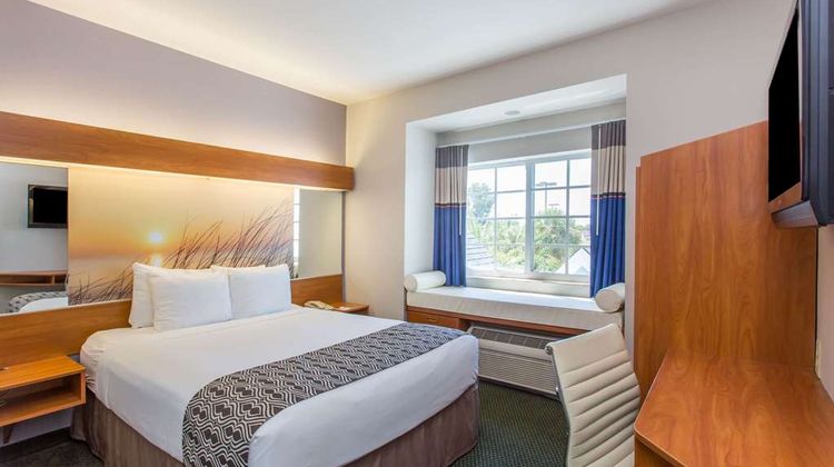 Microtel Inn & Suites Port Charlotte Room