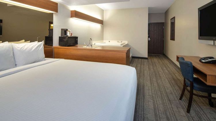 Baymont Inn & Suites Las Vegas S Strip Suite