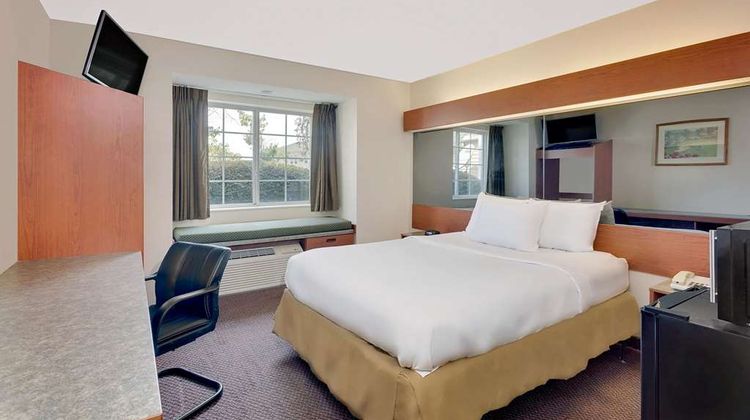 Microtel Inn & Suites Augusta/Riverwatch Room