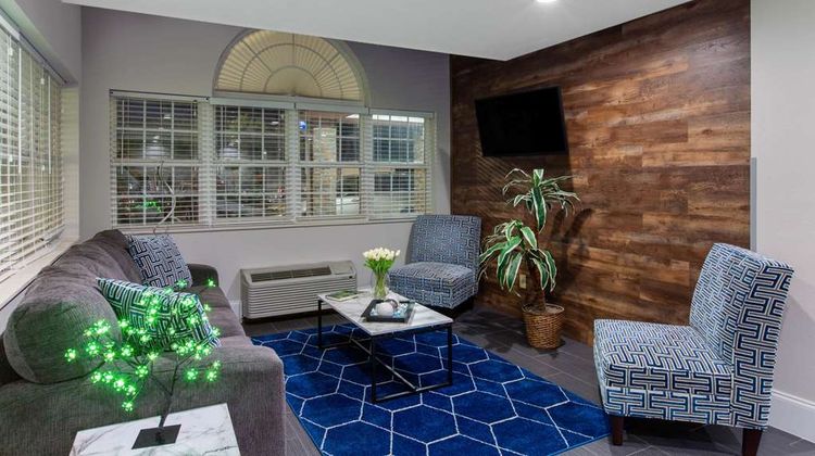 Microtel Inn & Suites Augusta/Riverwatch Lobby