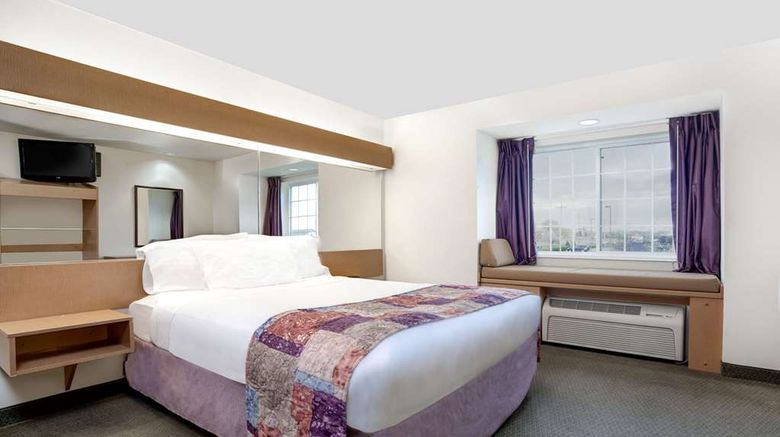 <b>Microtel Inn & Suites by Wyndham Mankato Suite</b>. Images powered by <a href="https://iceportal.shijigroup.com/" title="IcePortal" target="_blank">IcePortal</a>.