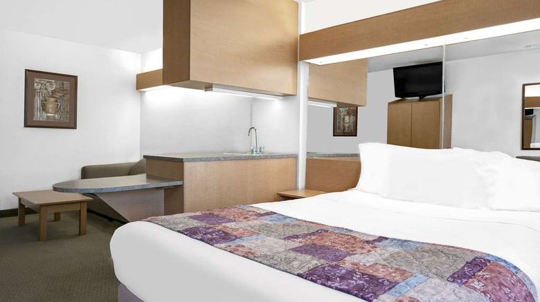 <b>Microtel Inn & Suites by Wyndham Mankato Suite</b>. Images powered by <a href="https://iceportal.shijigroup.com/" title="IcePortal" target="_blank">IcePortal</a>.