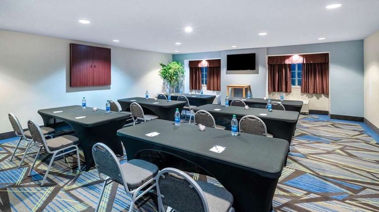 Microtel Inn & Suites Columbus North Meeting