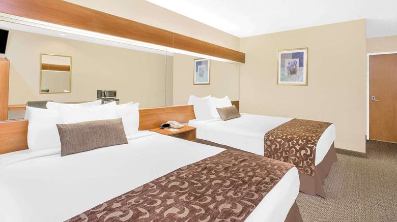 <b>Microtel Inn/Suites by Wyndham Beckley E Room</b>. Images powered by <a href="https://iceportal.shijigroup.com/" title="IcePortal" target="_blank">IcePortal</a>.