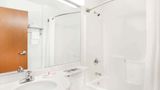 Microtel Inn/Suites by Wyndham Beckley E Room