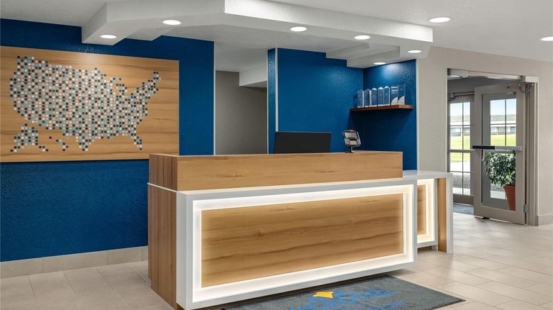 <b>Microtel Inn & Suites Culpeper Lobby</b>. Images powered by <a href="https://iceportal.shijigroup.com/" title="IcePortal" target="_blank">IcePortal</a>.