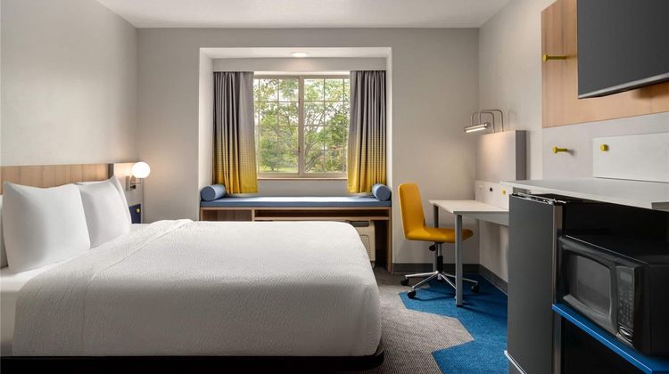 Microtel Inn & Suites Culpeper Suite