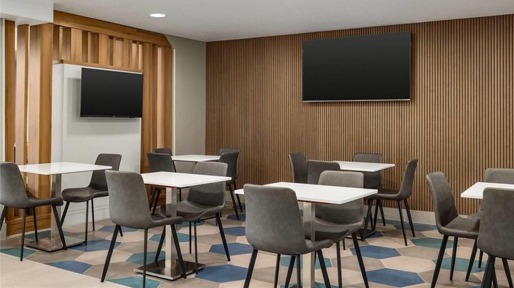 Microtel Inn & Suites Culpeper Restaurant