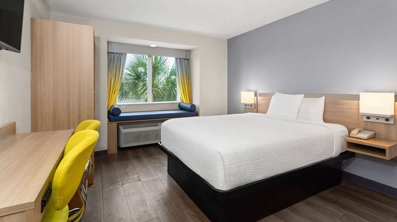 <b>Microtel Inn & Suites Panama City Room</b>. Images powered by <a href="https://iceportal.shijigroup.com/" title="IcePortal" target="_blank">IcePortal</a>.