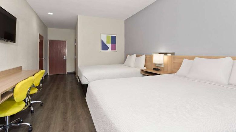 <b>Microtel Inn & Suites Panama City Room</b>. Images powered by <a href="https://iceportal.shijigroup.com/" title="IcePortal" target="_blank">IcePortal</a>.