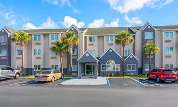Microtel Inn & Suites Panama City