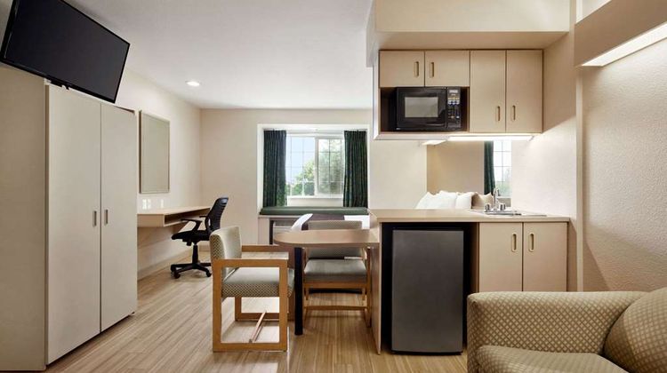 Microtel Inn & Suites by Wyndham Lodi Suite