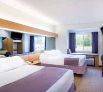 Microtel Inn & Suites Plattsburgh Room